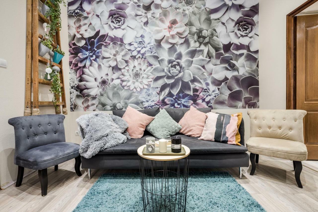 A9 Houseleek Astoria Apartment Budapest Luaran gambar