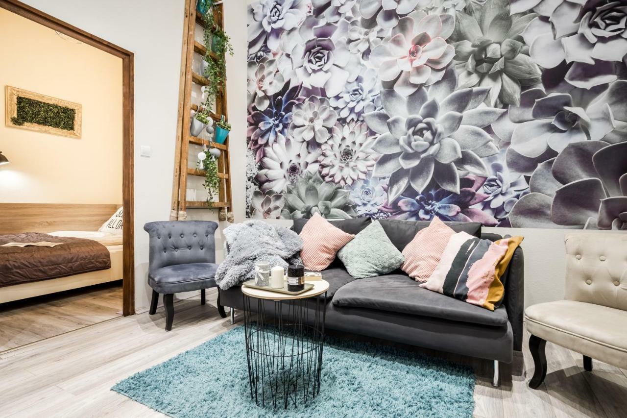 A9 Houseleek Astoria Apartment Budapest Luaran gambar