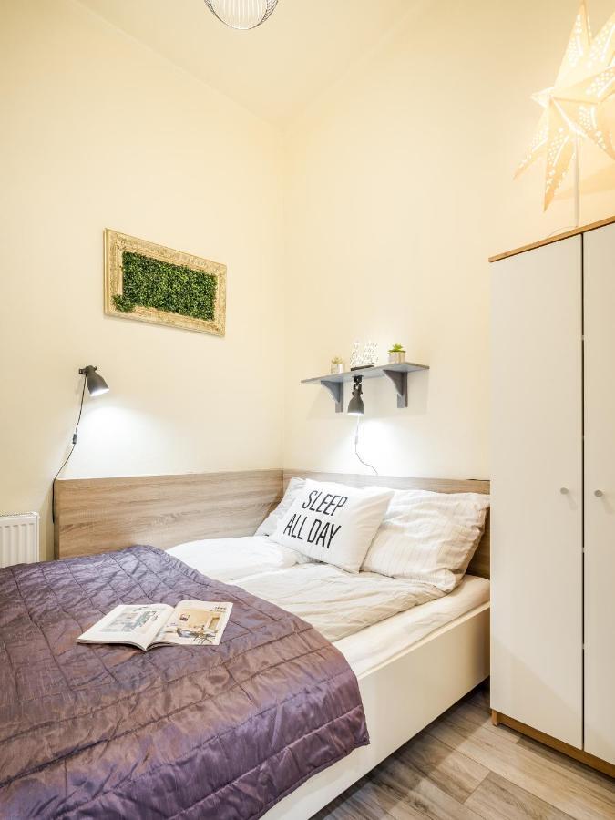 A9 Houseleek Astoria Apartment Budapest Luaran gambar